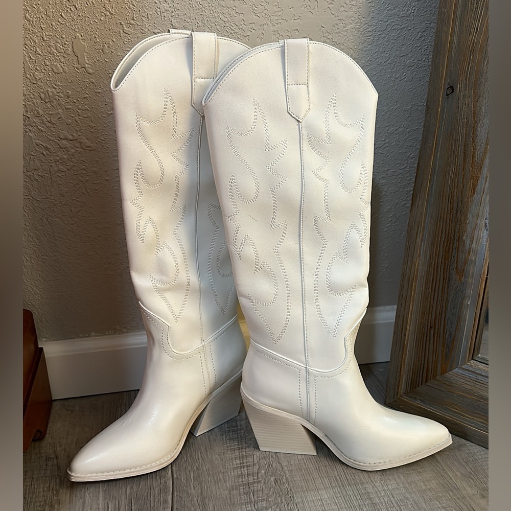 Madden Girl white western boots {Arizona}